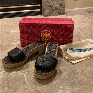 TORY BURCH Heeled slides size 9